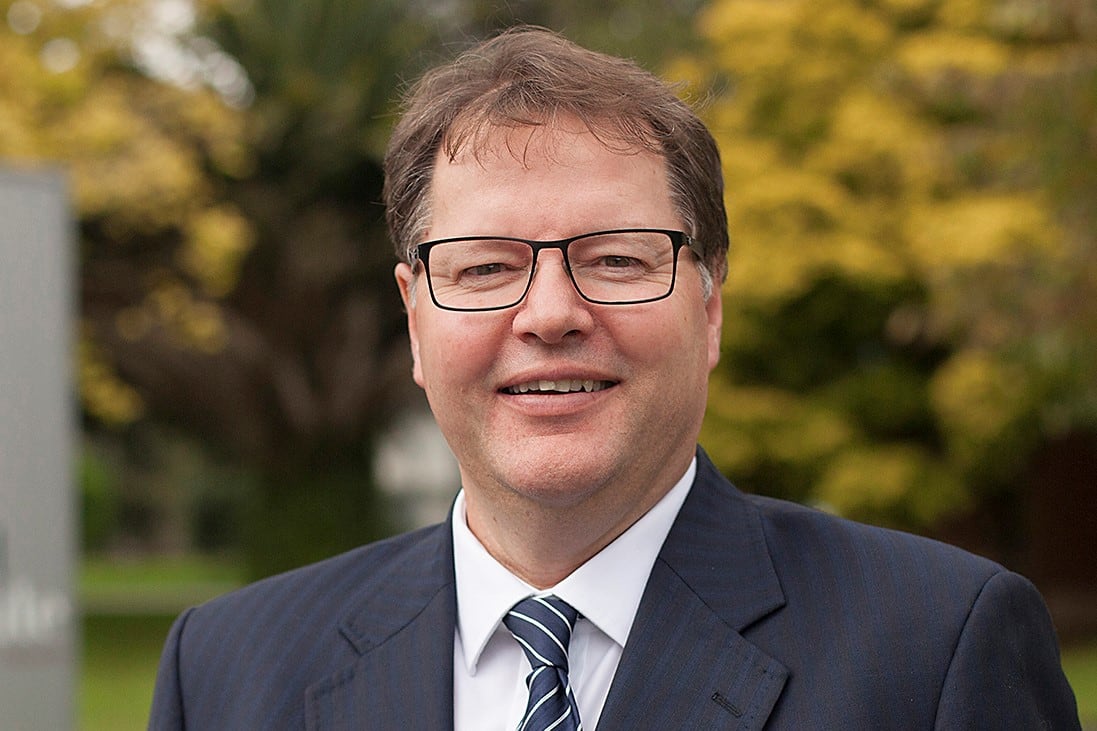 Prof-Warren-McNabb-2.jpg