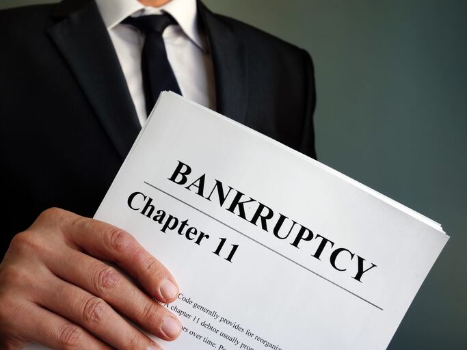 GNC-enters-bankruptcy-while-negotiating-with-Harbin-as-buyer.jpg