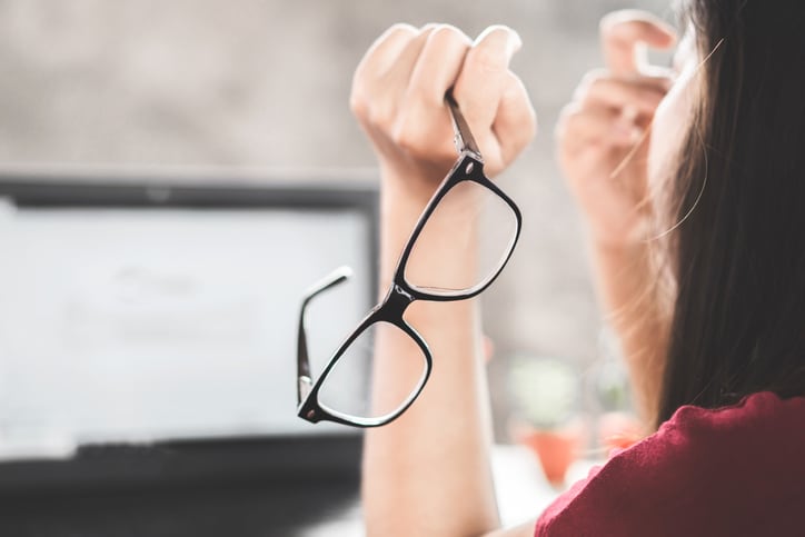 Astaxanthin supplementation improves symptoms of dry eye disease in middle-aged and elderly Chinese