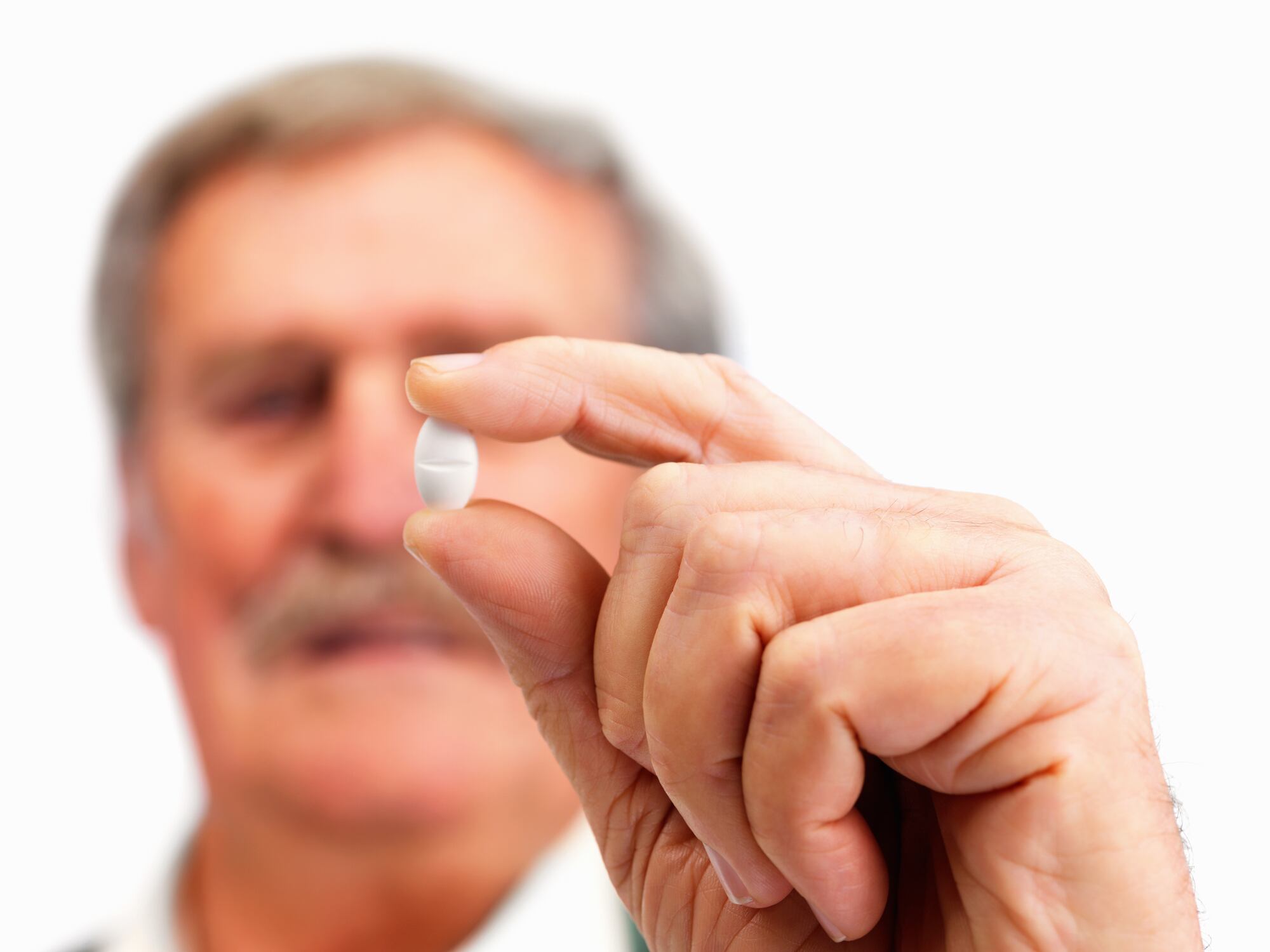 Larger studies 'frankly overdue': Daily multivitamin linked to less-severe illness