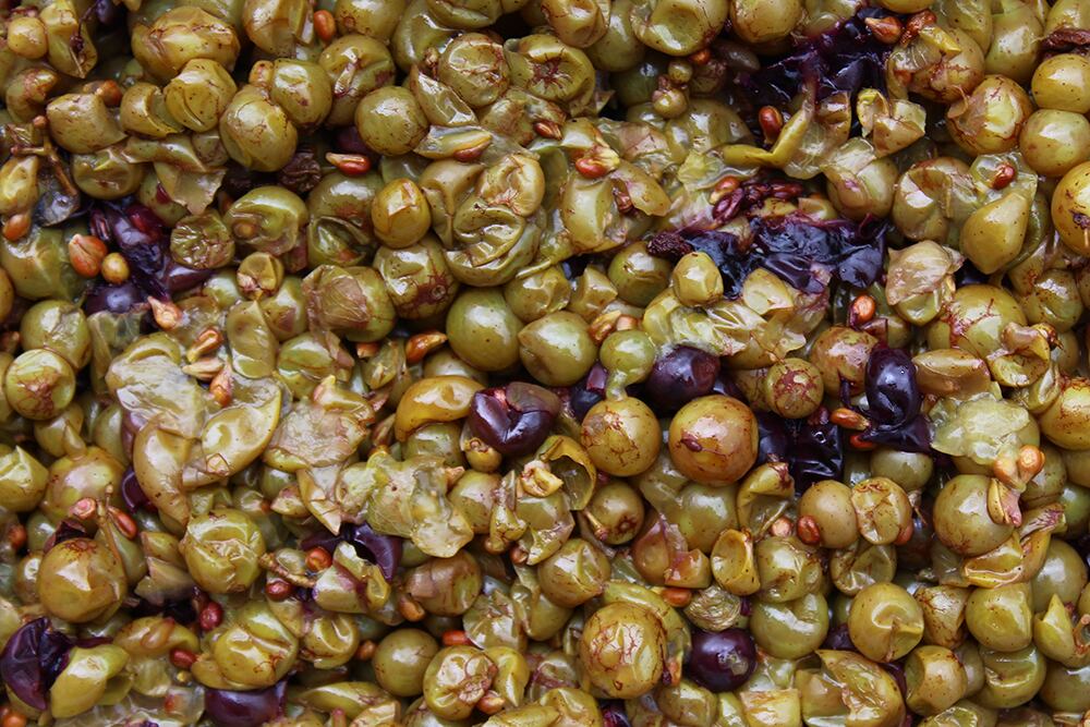 Less-wine-waste-Swisse-to-launch-products-containing-upcycled-grape-seed-extract-in-2021.jpg