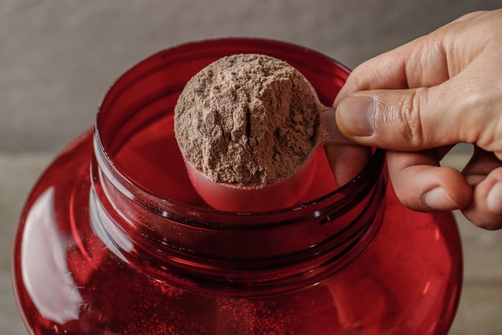 Age-effect-Whey-protein-drink-suppresses-energy-intake-in-younger-but-not-in-older-men.jpg