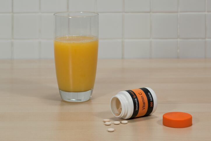 Vitamin C and metabolic syndrome: Meta-analysis finds sufficient intake associated with reduced risk