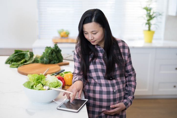 Low intake of vitamin A in early pregnancy associated with birth defects: Japan cohort study reveals