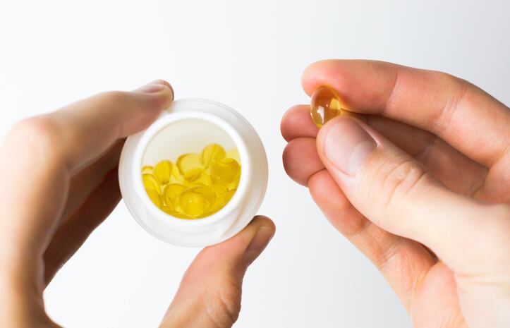 EPA-DHA-supplementation-promotes-corneal-nerve-regeneration-in-type-I-diabetes-patients-180-days-RCT.png
