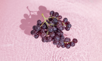 Trans-resveratrol is a polyphenol that can be found in grapes. ©Getty Images 