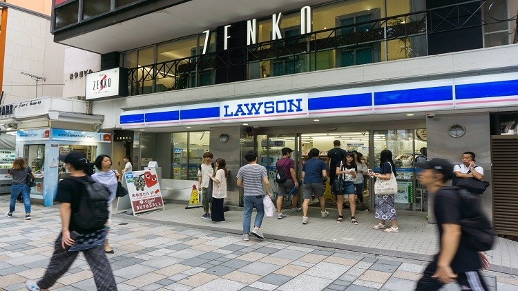 Japanese convenience chain Lawson is dedicating a corner of its store to offer free-of-charge nutrition advice to consumers.